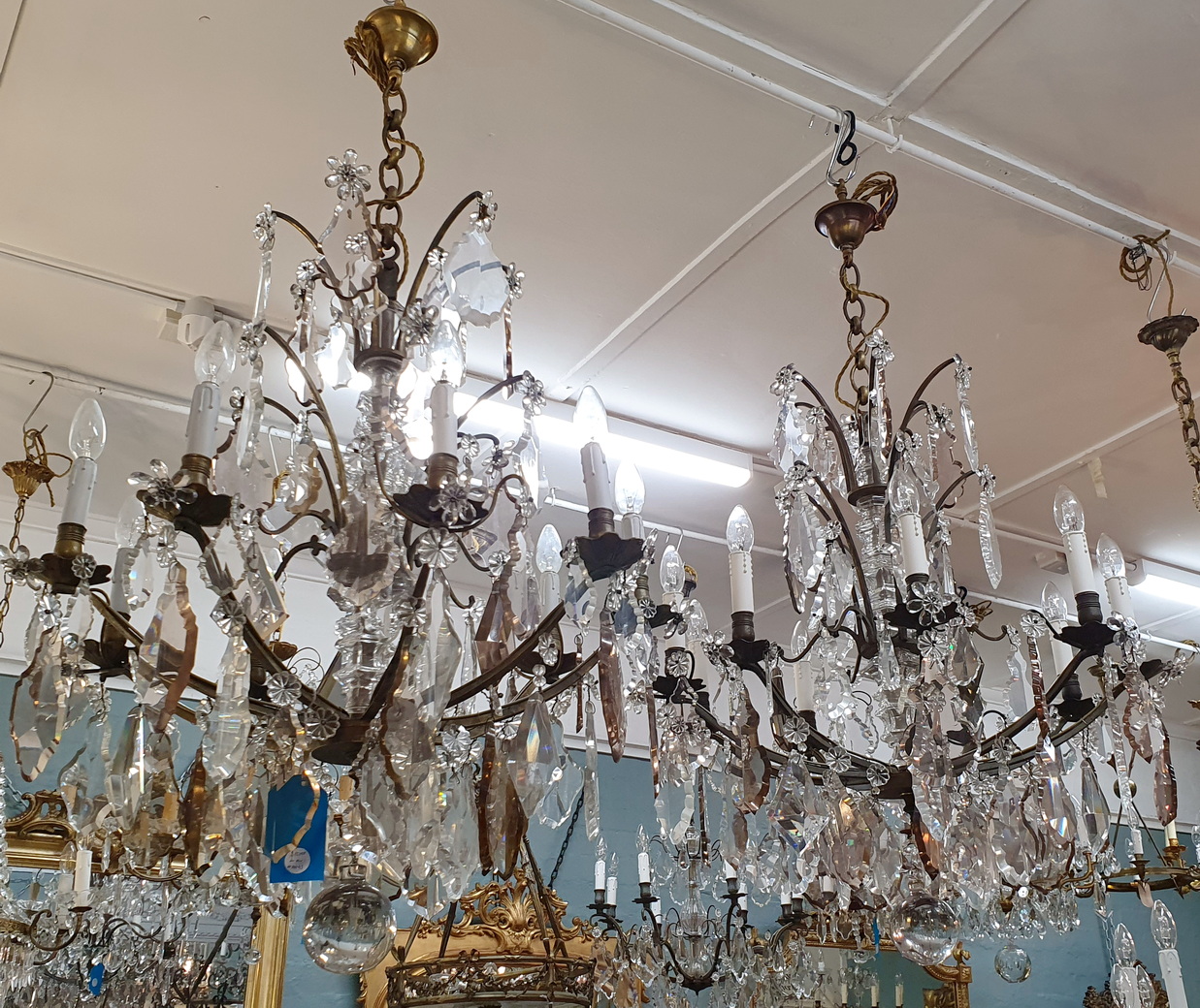 Miguel Meirelles Antiques – A pair of large and elegant Parisian ...